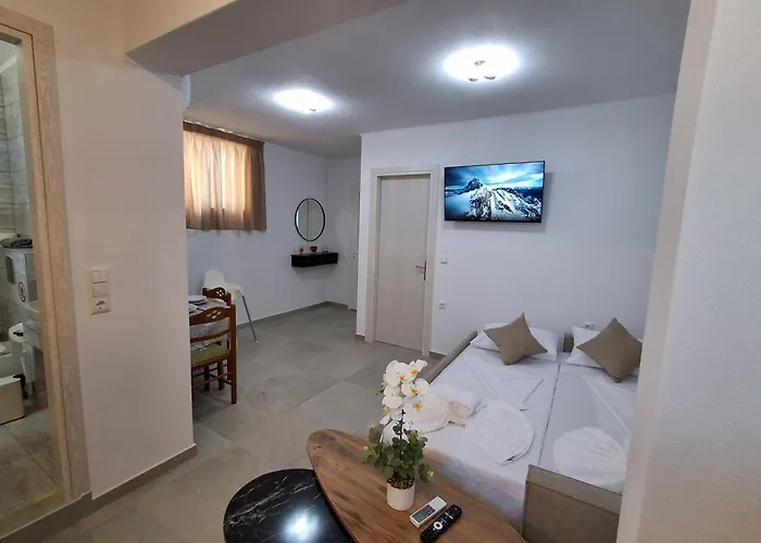 Nyaraló Oxana *